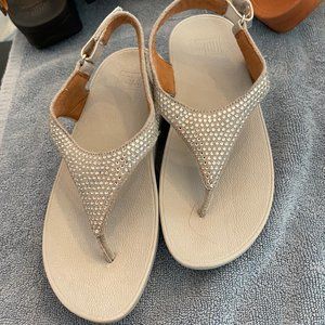Fitflop cream and faux diamonds size 5